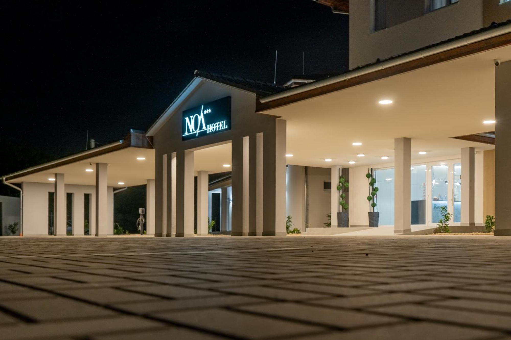 Noa Panzio Hotel Vecsés Exterior foto