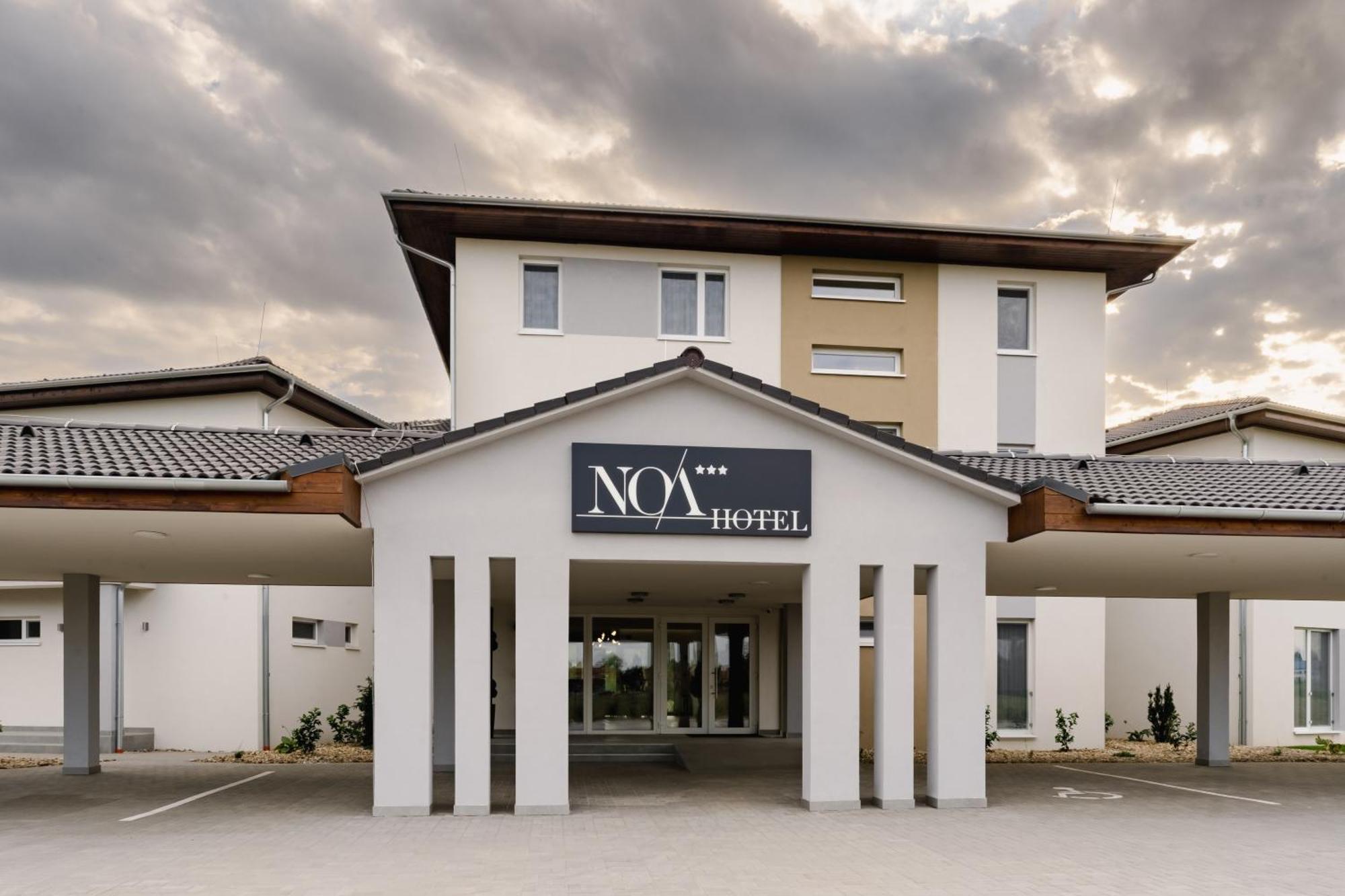 Noa Panzio Hotel Vecsés Exterior foto